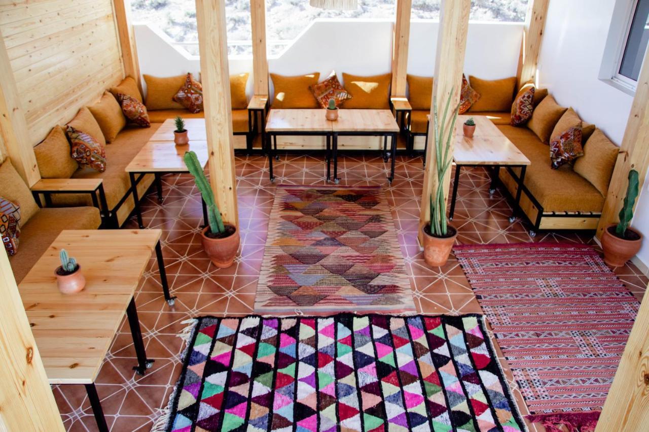 Mouja Surf Camp Hostel